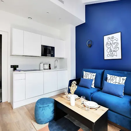 Appartamento Modern Apartment In Sainte Marguerite Parigi